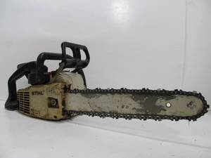 lot 284 image: Working STIHL 011 AVT Chainsaw
