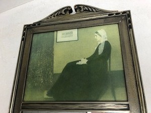 lot 323 image: Vintage Long Mirror wWhistlers Mother Print
