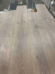 397 SF Premium Water Resistant Laminate Flooring 7.5x47 - Oak0489 - F1