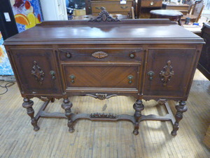 lot 36 image: Vintage Buffet Table