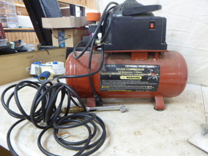 lot 47 image: Central Pneumatic Oilless Compressor