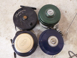 lot 82 image: 4 Fishing Reels
