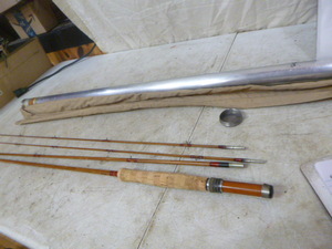 lot 98 image: Genuine Heddon Split Bamboo Rod