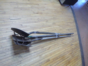 lot 106 image: 3 Shovels