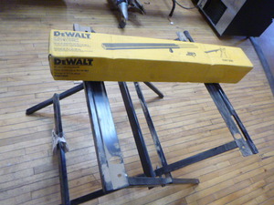 lot 141 image: DeWalt Heavy Duty Table
