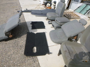 lot 148 image: 2006 Dodge Ram Seats