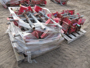 lot 303 image: U HEADS FOR STRUCTURAL SHORING