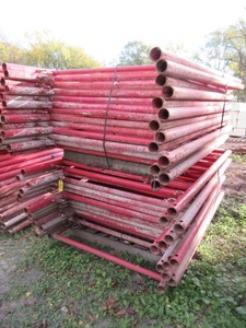 lot 312 image: UPRIGHTS FOR STRUCTURAL SHORING