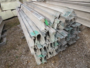 lot 323 image: ALUMINUM I BEAMS
