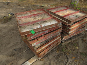 lot 330 image: SYMONS FORMS FOR CONCRETE POURING AND FORMING