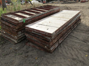 lot 335 image: SYMONS FORMS FOR CONCRETE POURING AND FORMING