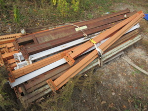 lot 341 image: ASSORTED PALLET RACKING CROSS BARS