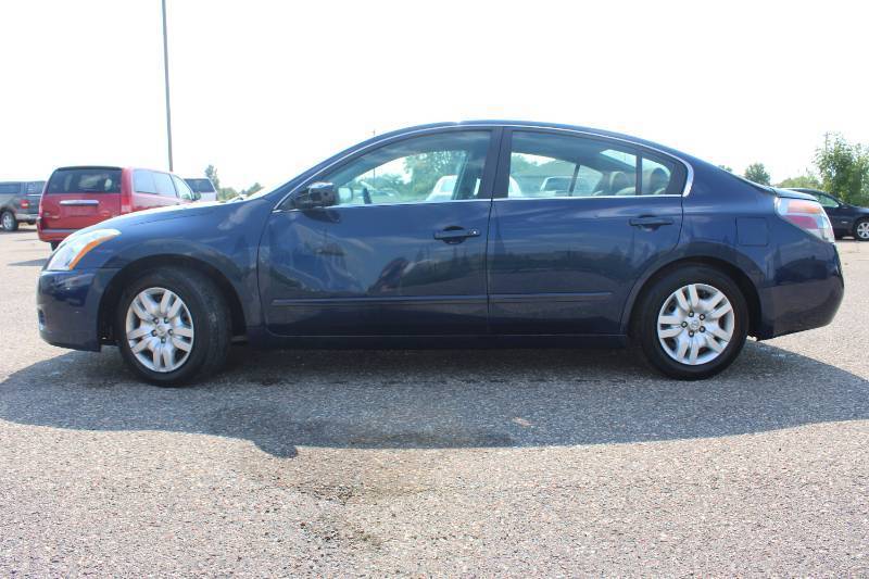 2011 Nissan Altima S - 2 OWNERS