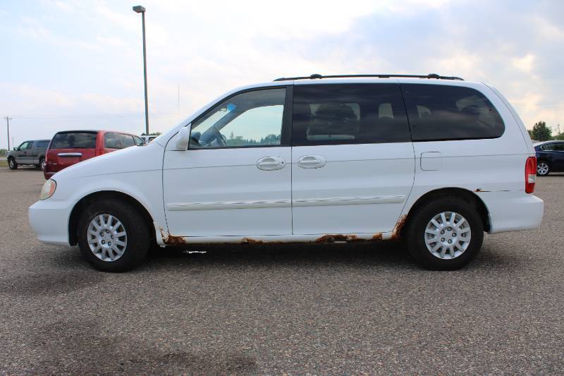 2003 Kia Sedona LX
