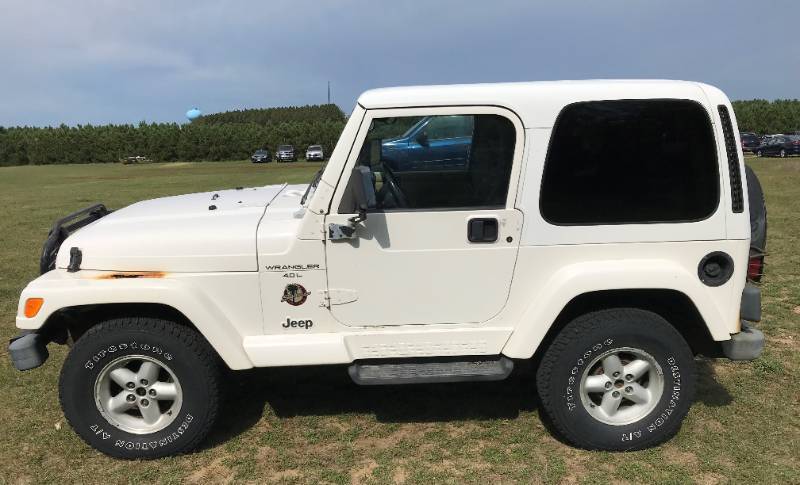1999 Jeep Wrangler 4x4 Sahara