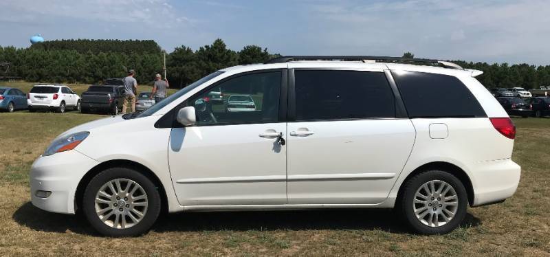 2010 Toyota Sienna XLE