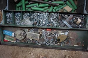 lot 24 image: Kennedy HD Metal Tool Box With Assorted Hardware