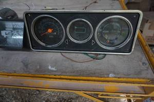 lot 34 image: Dash Board Speedometer With Tachometer and Light