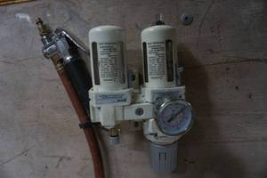 lot 36 image: Air Compressor Fill Nozzle With Gauge and Pressure Regulating Gauge