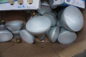lot 60 image: Lot of Flood Light and Frosted Light Bulbs