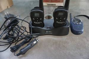 lot 79 image: Cobra Midland X-Tra Talk 2 Way Radio Set with Charger
