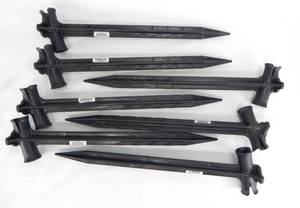 lot 41 image: Lot of 7 New Black Speed Cinch 18 Inch Nylon Stakes