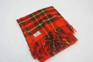 lot 13 image: Wool Couch Blanket