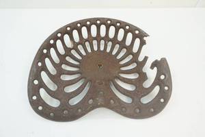 lot 17 image: Vintage Tractor Seat