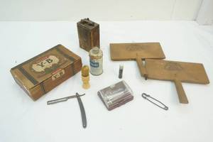 lot 84 image: Vintage Wool Brushes & Shaving KIt