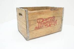 lot 97 image: Vintage Pepsi Wood Crate