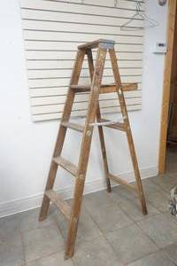 lot 143 image: Vintage 5 foot wood Step ladder