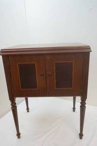 lot 190 image: sewing machine cabinet