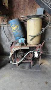Pressure washer with hose and reel