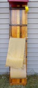 Vintage 7 Toboggan w Pad  Red