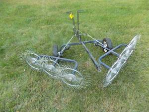 Pull Behind - Lawn Rake