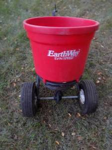 Tow Seeder - Earthway Ev-N-Spred