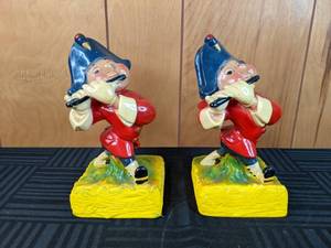 Vintage Pfeiffer Brewing Company Advertising Plasto Figures