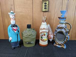 Set of 4 Decanters, Member of the Bar, Jim Beam and Kahlua