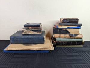 Collection of 17 Vintage Books, Religious and MinnesotaSt. Paul Regional