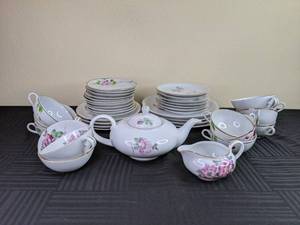 Lovely Union China Tea Set with Plates