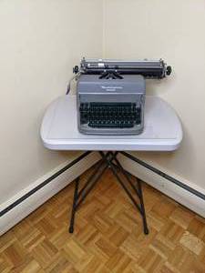Remington Standard Manual Typewriter and Typewriter Stand