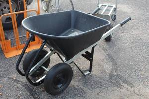 lot 220 image: Large Wheelbarrow