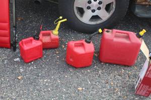 lot 227 image: Lot of (4) Gasoline Cans