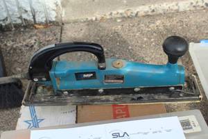 lot 266 image: MP Air Double Piston Straight Line Sander