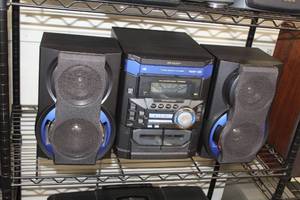 lot 321 image: Sharp CD-BA2600 3-CD Compact Stereo System with Speakers