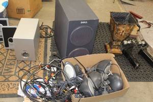 lot 338 image: DellAltec Lansing Surround System - (5) Speakers, Subwoofer