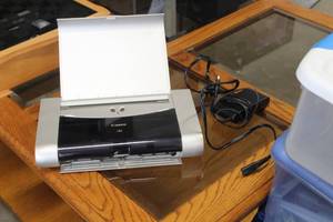 lot 354 image: Canon Bubble Jet Printer
