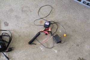 lot 377 image: Centech Battery Float Charger