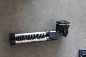 lot 386 image: Stanley MaxLife 369 LED Flashlight  Tripod Light
