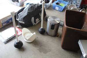 lot 407 image: Lot of (4) Bathroom Tools - Plungers, Plunger Holder, Trash Can